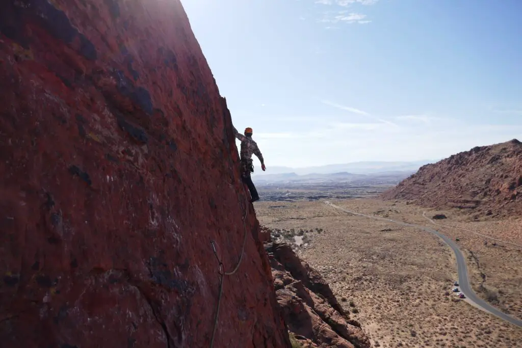 Escalade sur la voie des Léopards à Zion