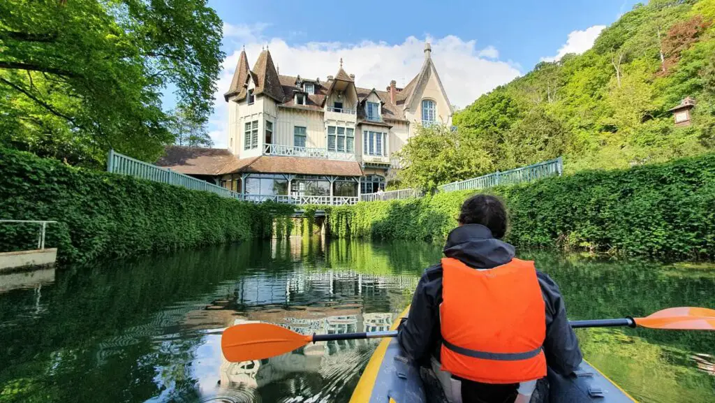 Kayak près de Val de Reuil