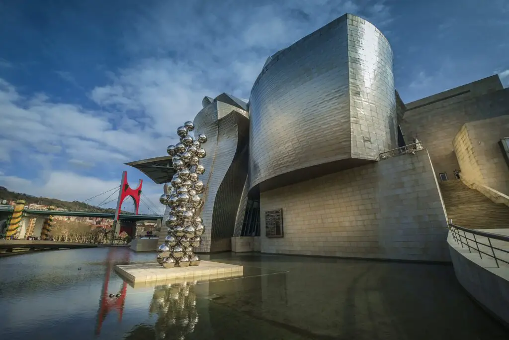 musée Guggenheim à bilbao en Espagne