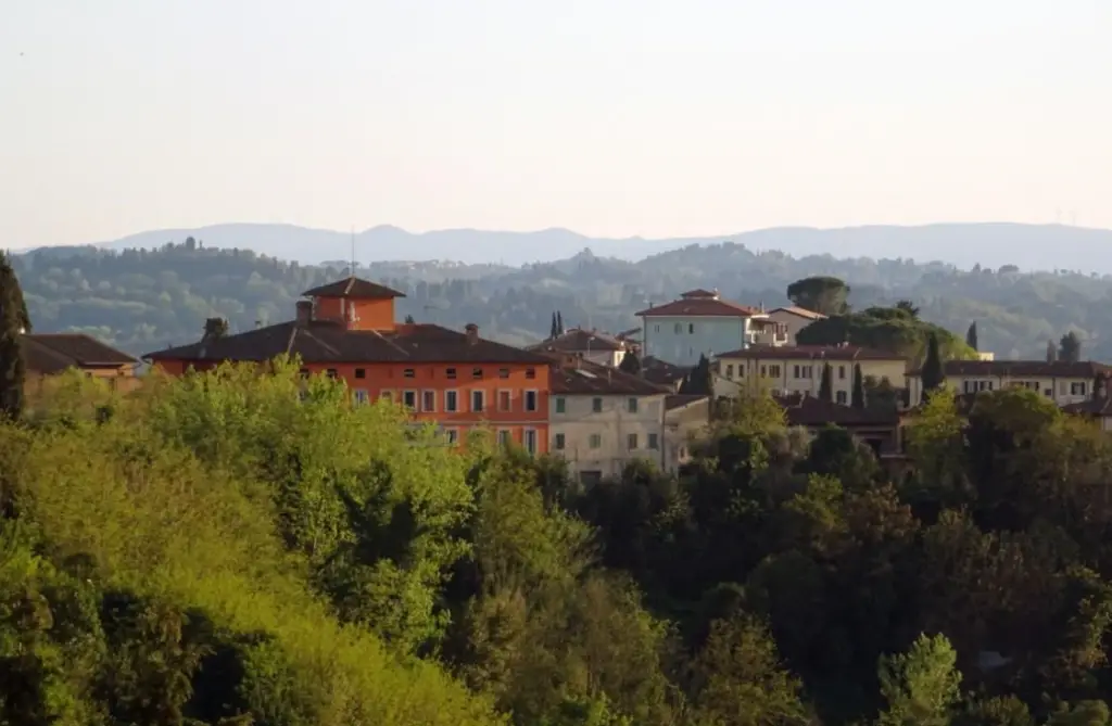 paysage de san miniato lors de la traversée de la Toscane en vélo