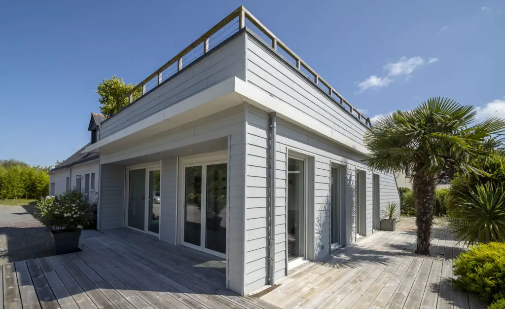 Cours de yoga à la Maison Hoali à Saint Armel dans le Golfe du Morbihan