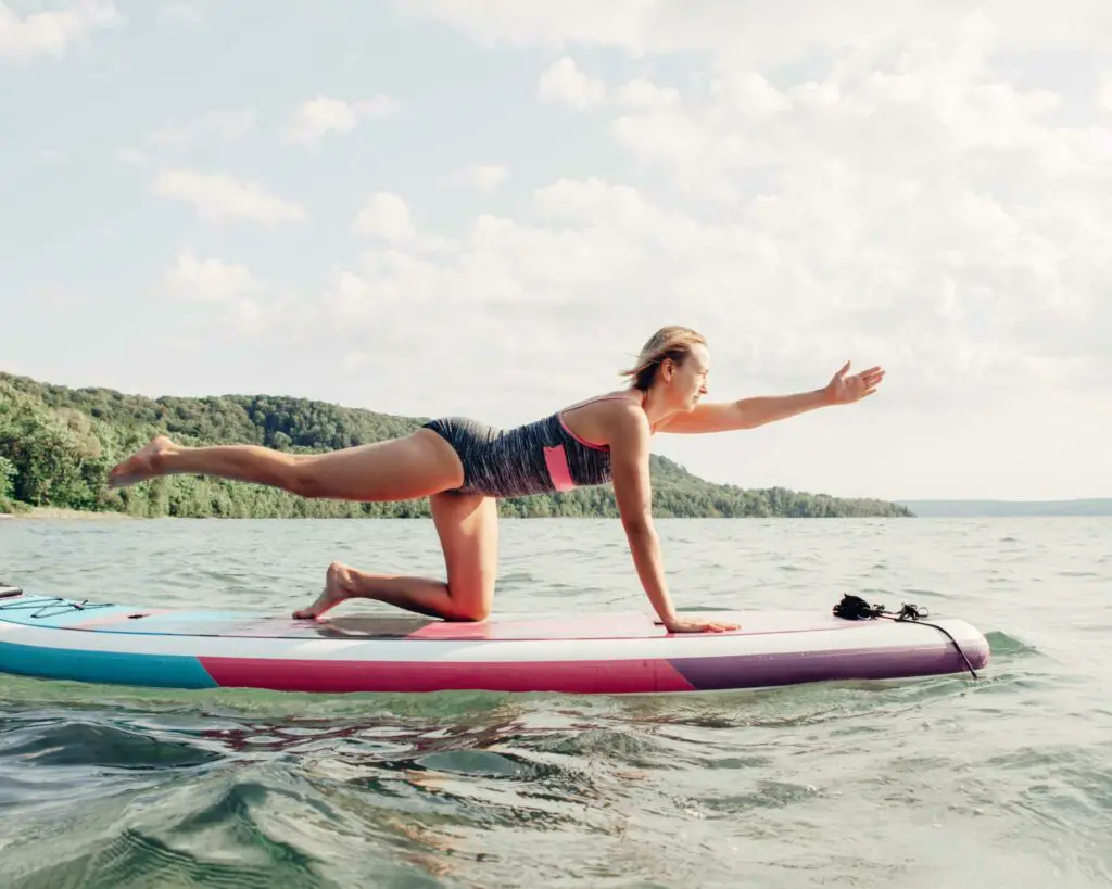 Paddle yoga et sport en pleine nature