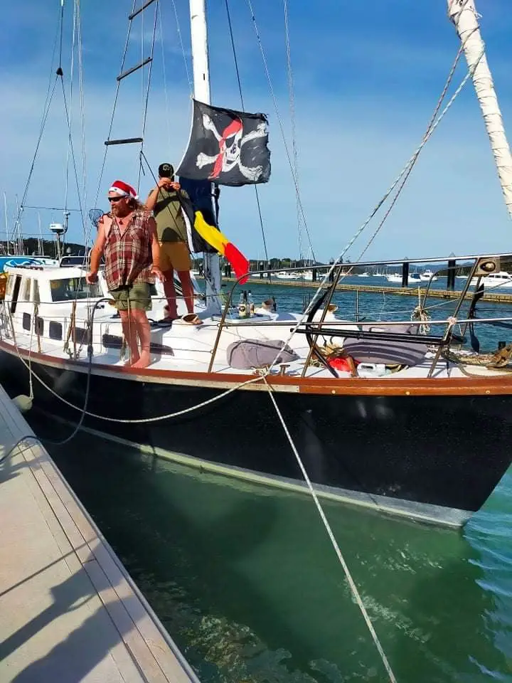 Rustus Barbossa et son voilier pirate en Nouvelle -Zélande