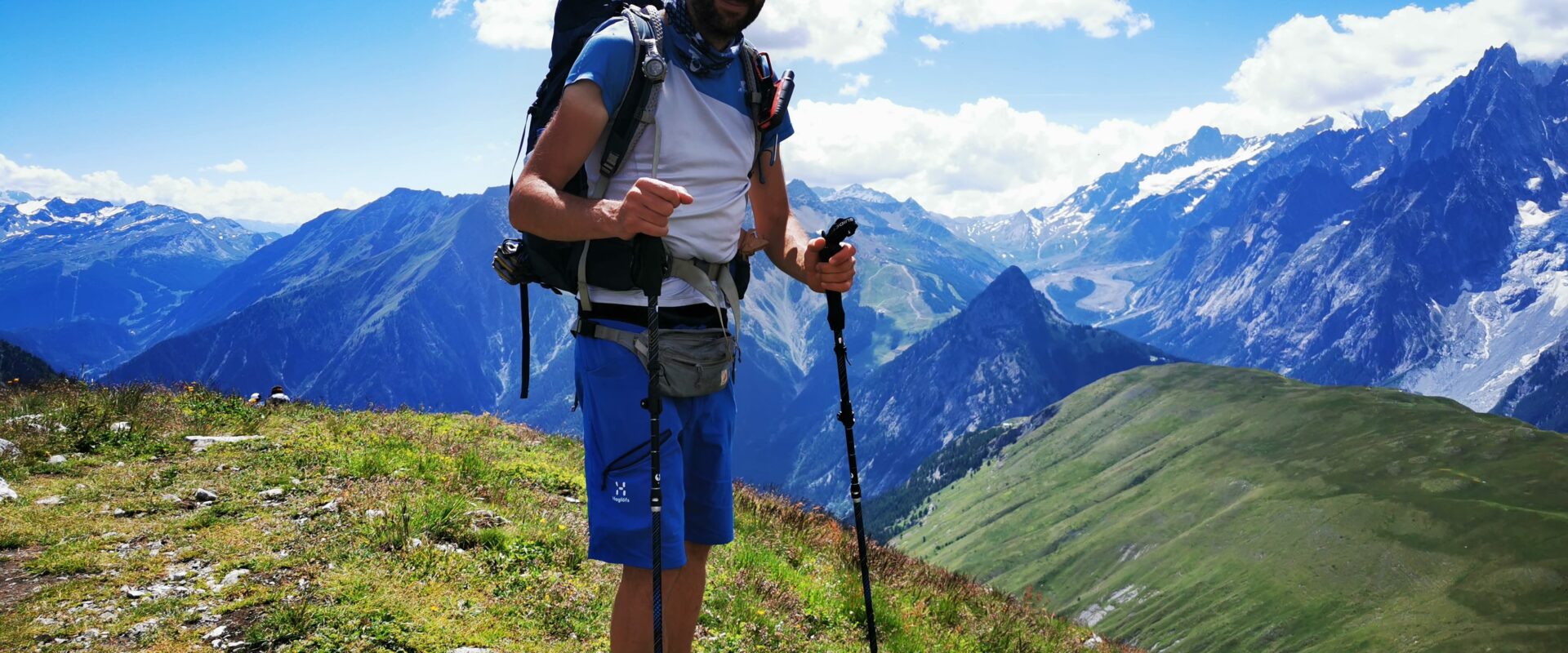 tour du mont blanc avec les bâtons de randonnée Guidetti