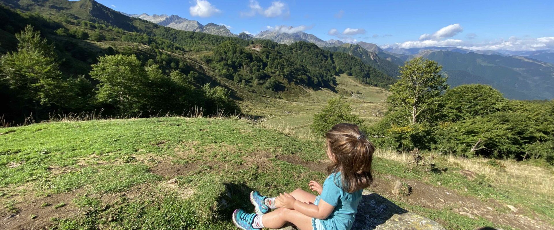 Pause sur le sentier du refuge de Bassies