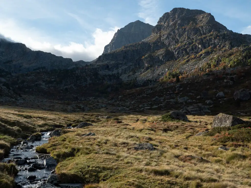 Paysage montagne randonnée pêche à la mouche Pyrénées