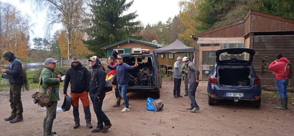 Rencontre de tous les participants a cette journée pêche en Bourgogne