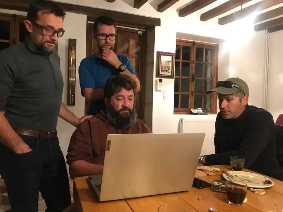 Reunion de travail pour l'équipe du Rise Festival film de pêche