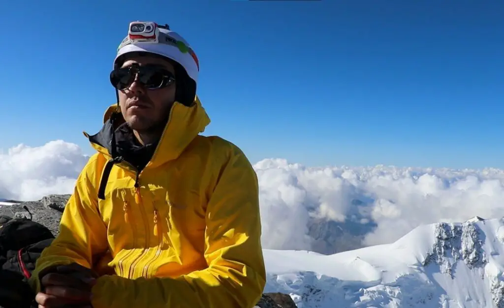 Test terrain de la lampe frontale PETZL sur le Sommet de la Pointe Dufour à 4634 m