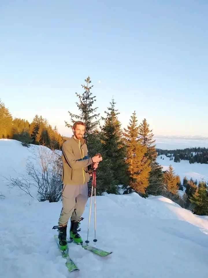 4 jours de Ski de randonnée dans le Jura pour tester le softshell RAB