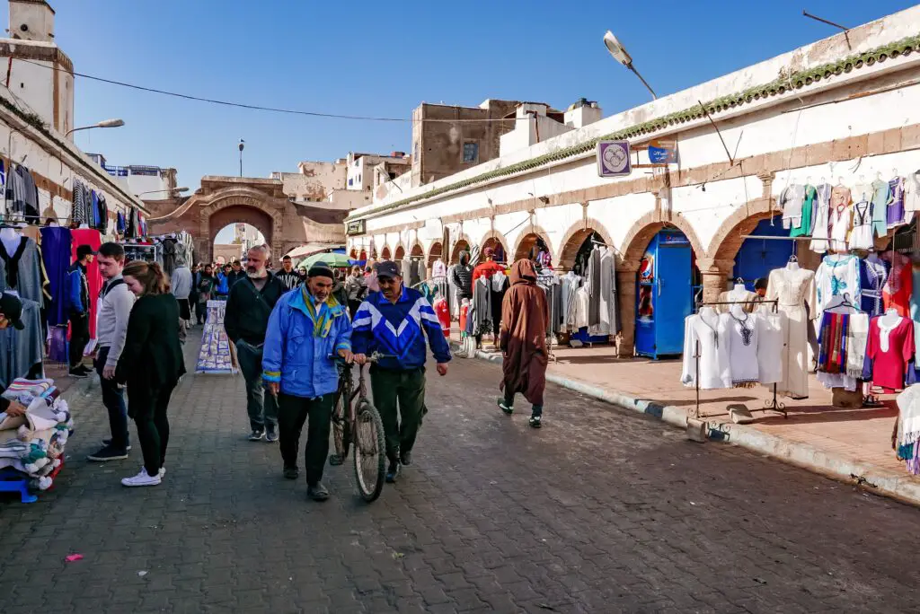 Marché à Essaouira la ville du vent au Maroc