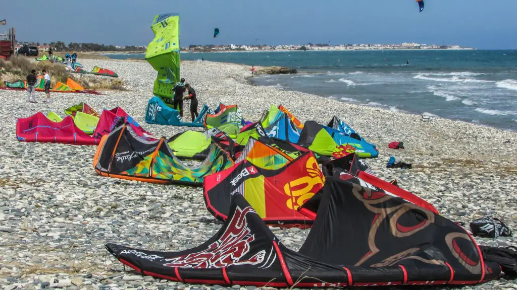How to choose your equipment to start kitesurfing