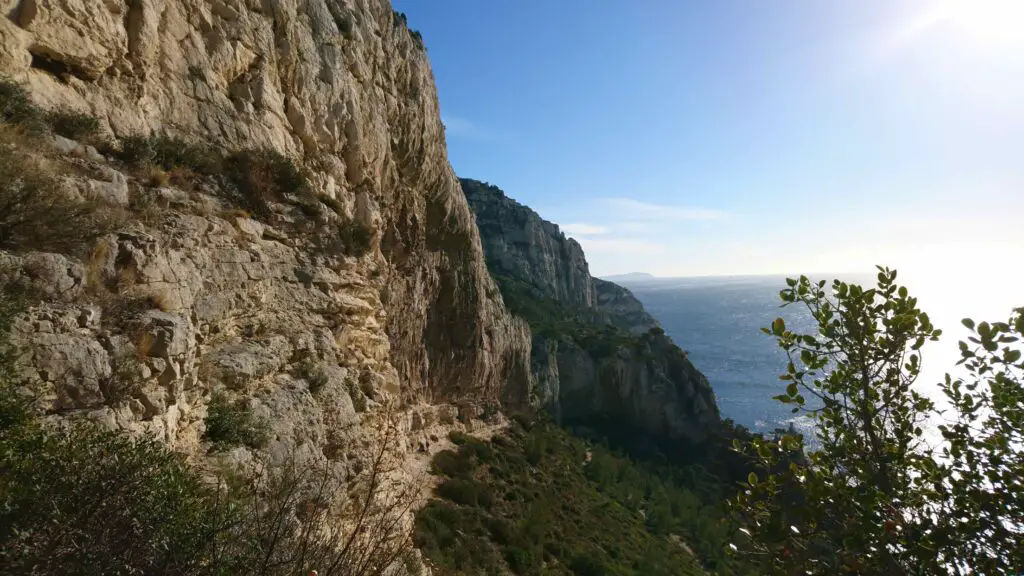 La Paroi des toits escalade en hiver Marseille calanques