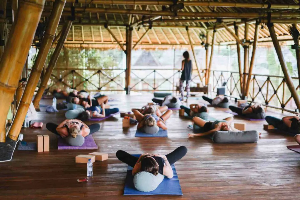 Air flowers studio yoga Gili Air Indonésie