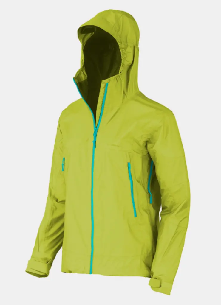 Retour terrain sur veste imperméable runart trangoworld femme pour la montagne