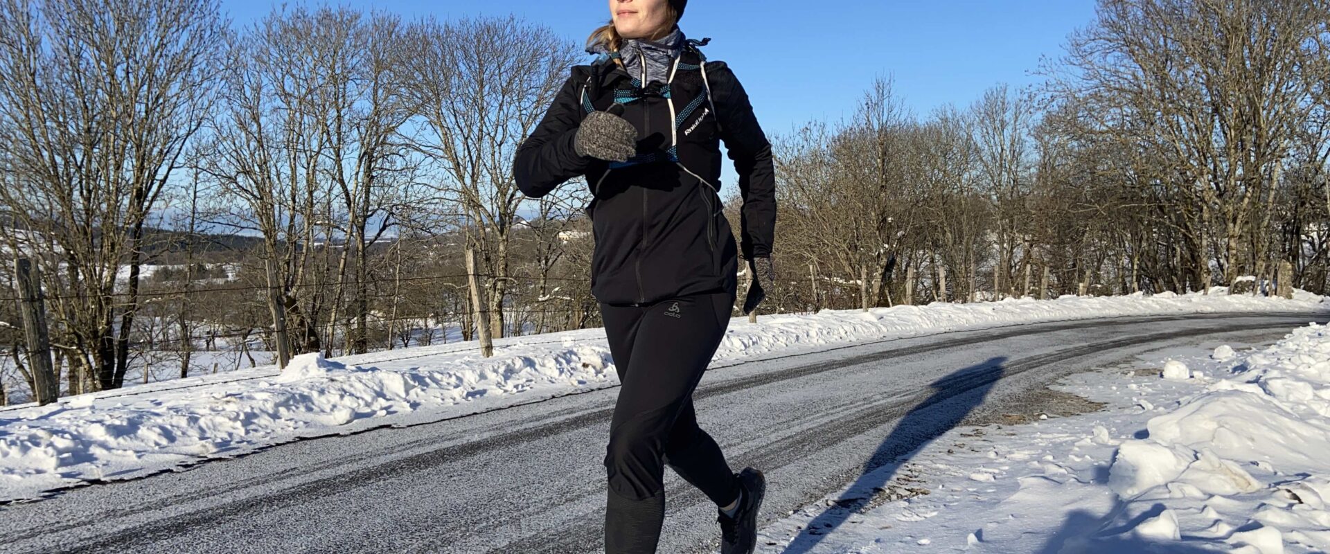 Test de la tenue Zeroweight d'ODLO en footing dans la neige