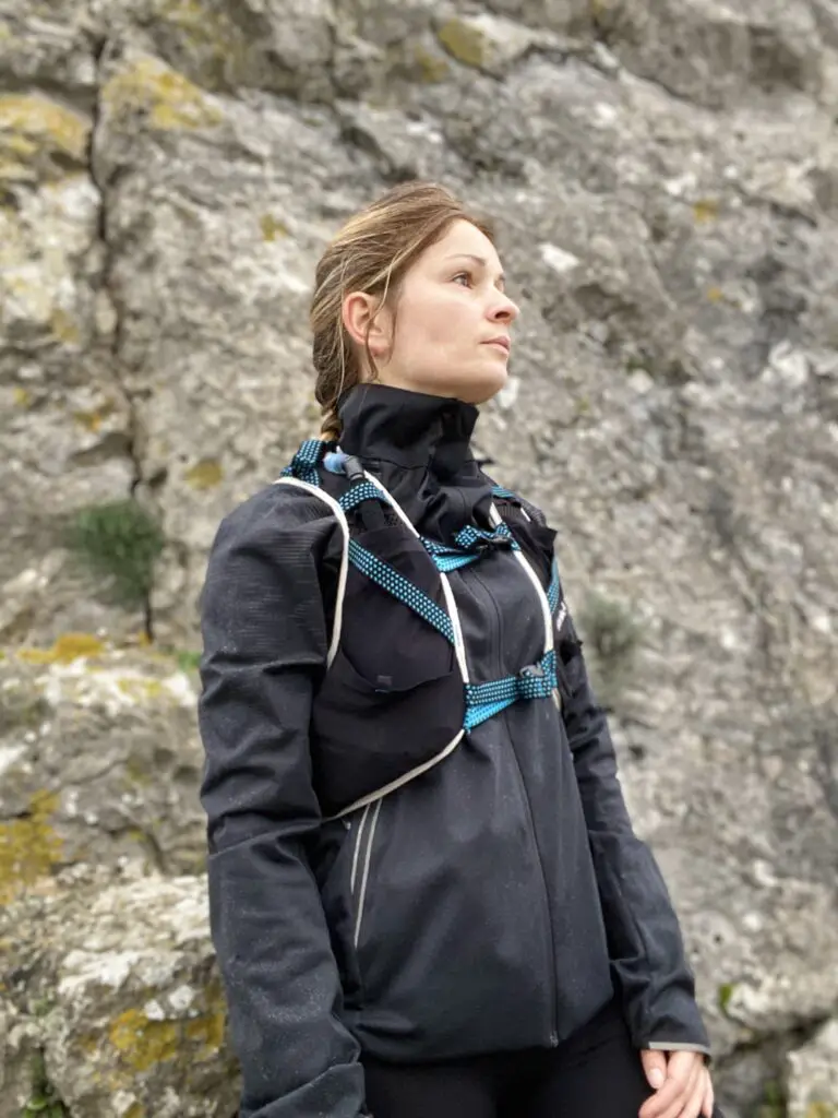 Test de la veste Zeroweight d'ODLO vue de profil