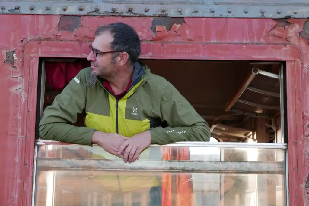 Test de la softshell Haglofs dans le train du désert au Maroc