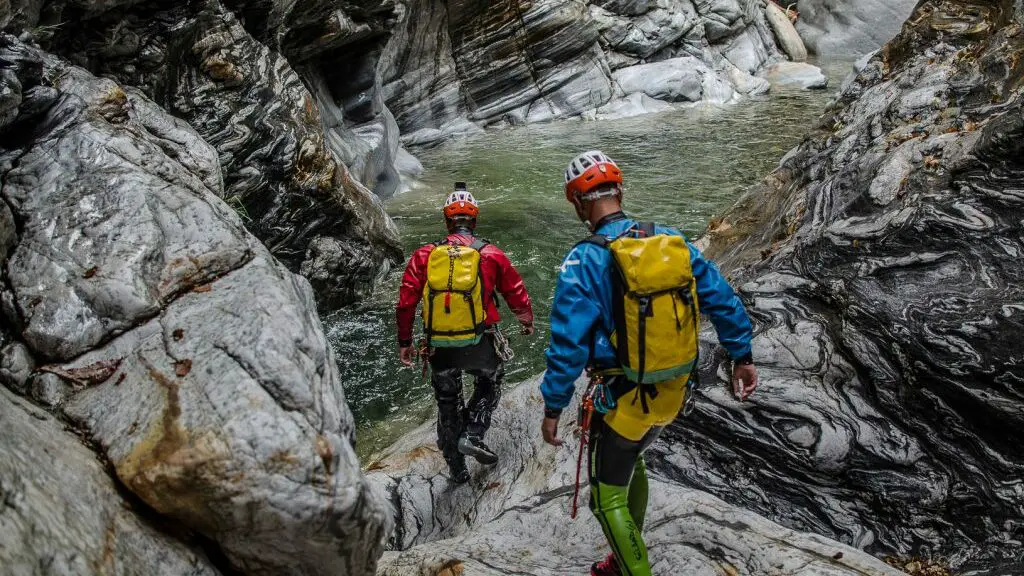 pyrenees-canyoning-max-lola