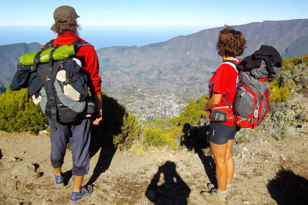 Équipement matériel randonnée la Réunion gîte et refuges