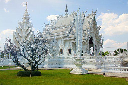 temple blanc à chiang rai.