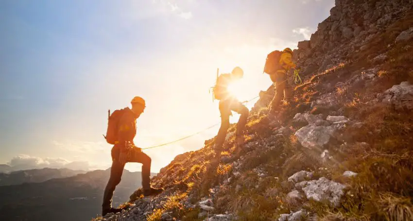 Les premiers pas de la randonnée à l'alpinisme