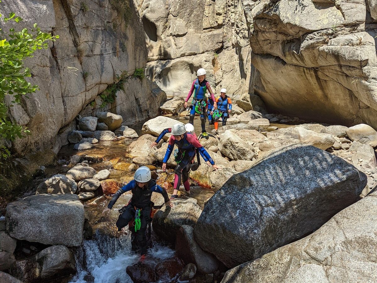 matériel canyoning combinaisons