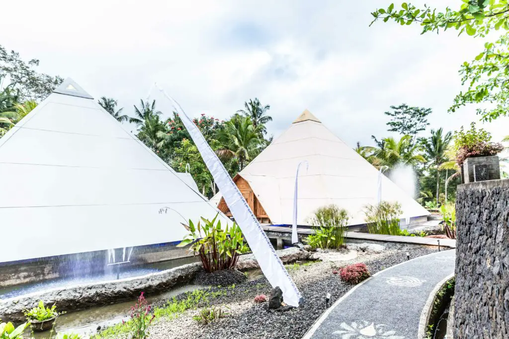 Pyramids of Chi studio de yoga Bali