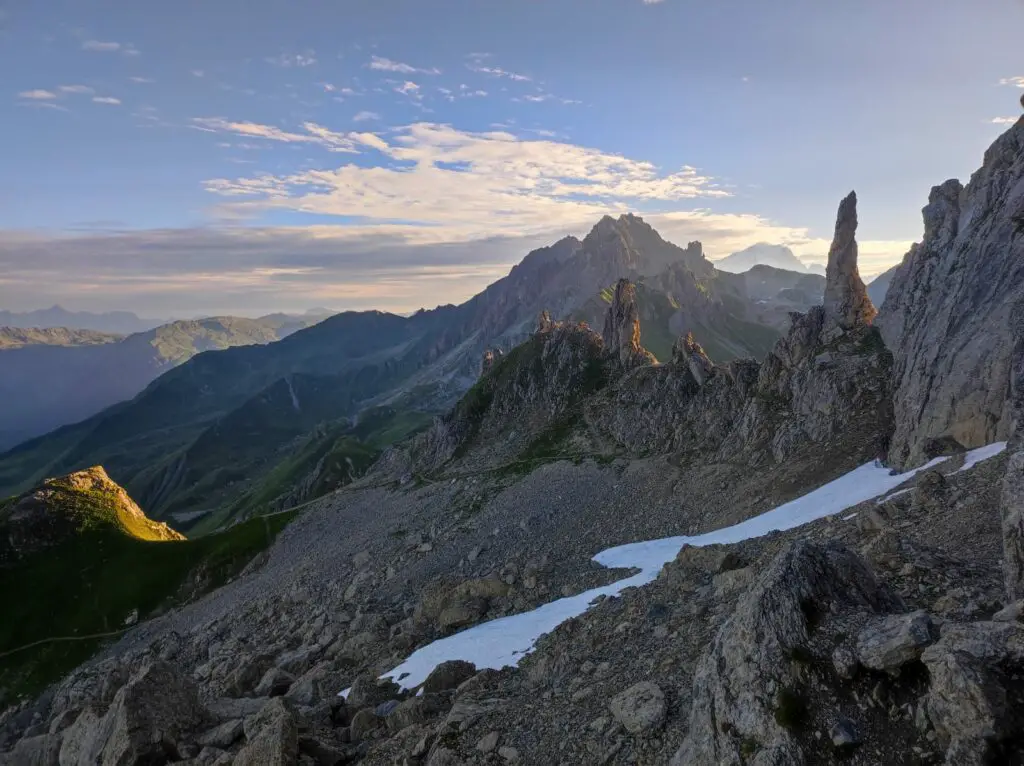 vue depuis le pied de la Pierra Menta