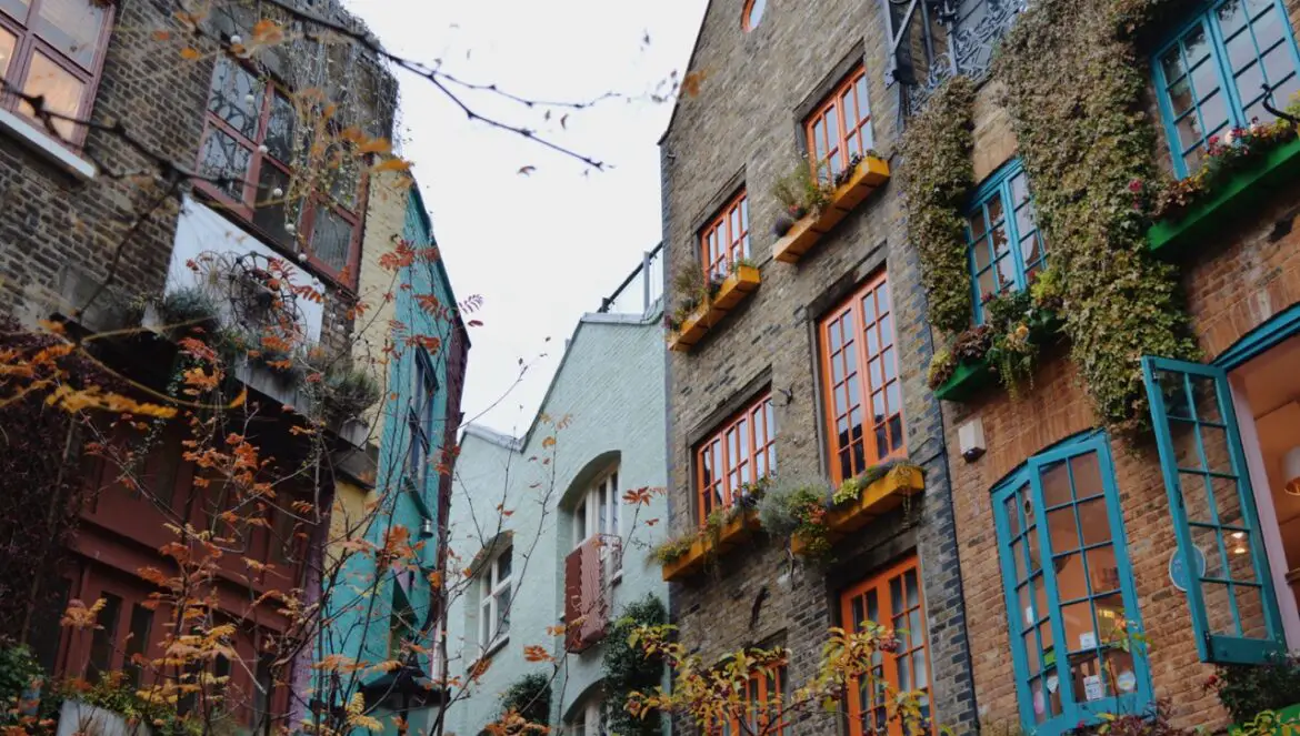 Le quartier de neals-yard parmi les plus belles curiosités de Londres en Angleterre