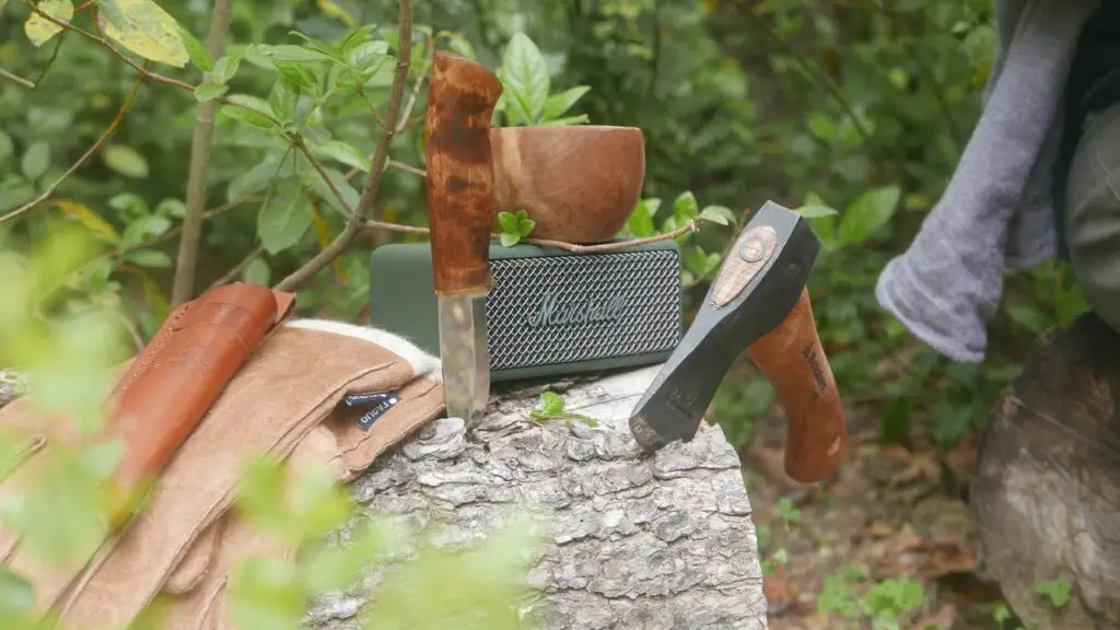 Emberton enceinte portable Marshall idéal pour vos sorties en nature