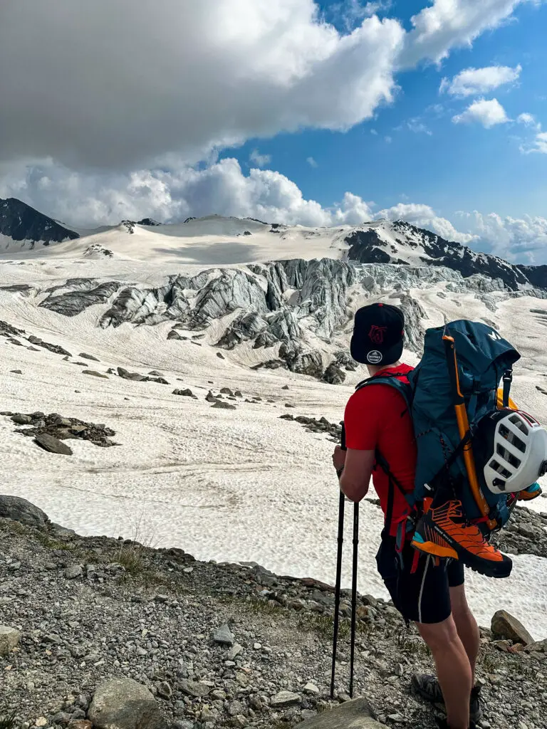 Au pied du Glacier du Tour