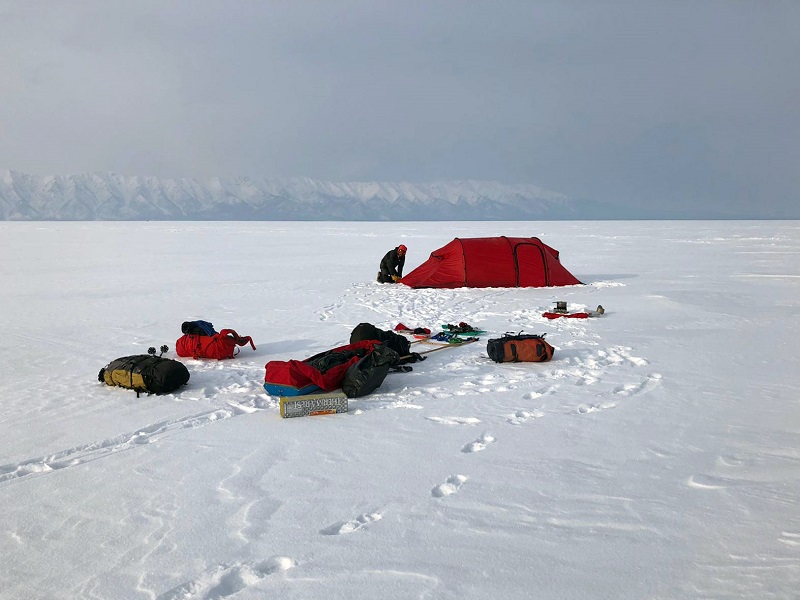 entretenir son équipement avec Outdoor Fix avant un Bivouac au Lac Baïkal