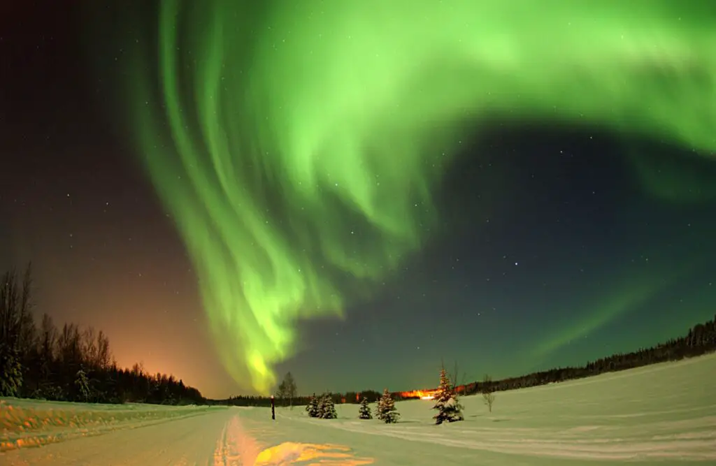 Contempler les aurores boréales en Alaska