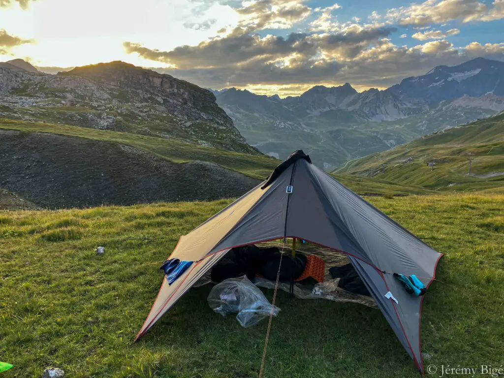 Bivouac aux portes de la Vanoise sur les hauteurs de Tignes.