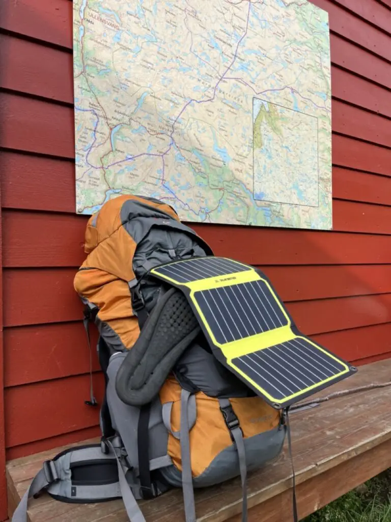 recharger son powerbank avec le panneau solaire solar brother en norvège