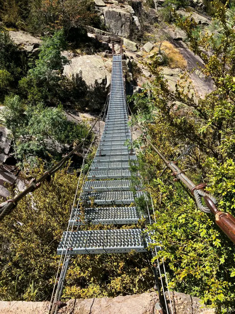 Passerelle de la Spasimata sur le GR20.