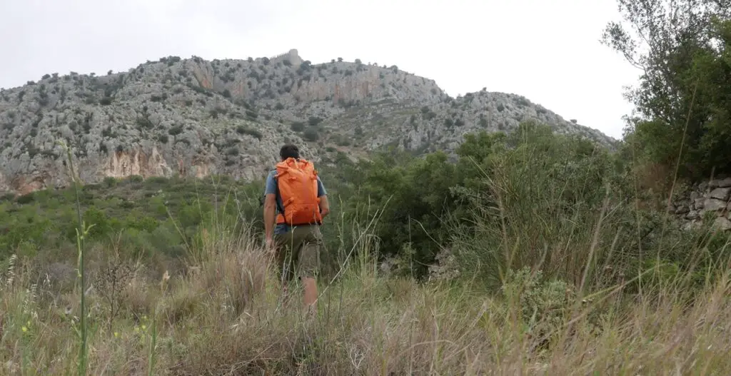 Randonnée au Castel de Montgri en Espagne sur la costa brava