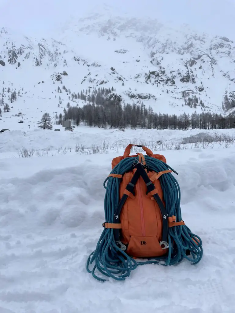 sac à dos Fjall DB Journey équipement cascade de glace