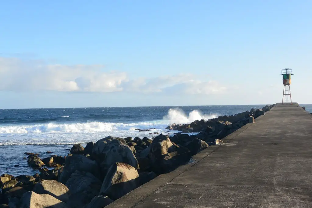 front de mer de saint-pierre