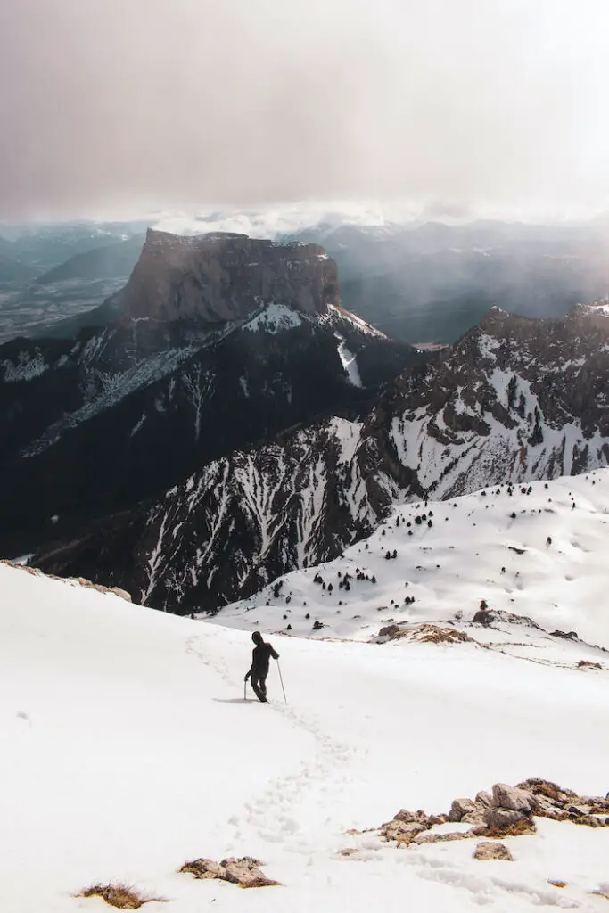 Vue sur le mont aiguille sur la descente du grand veymont