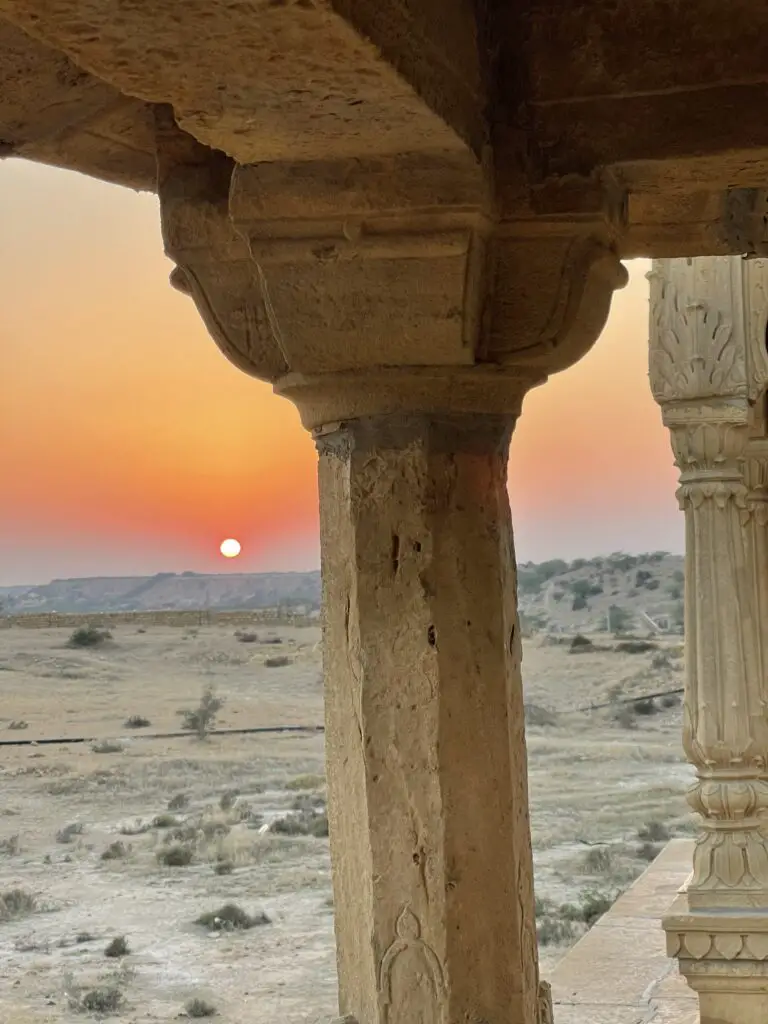 centre de crémation à jaisalmer en inde