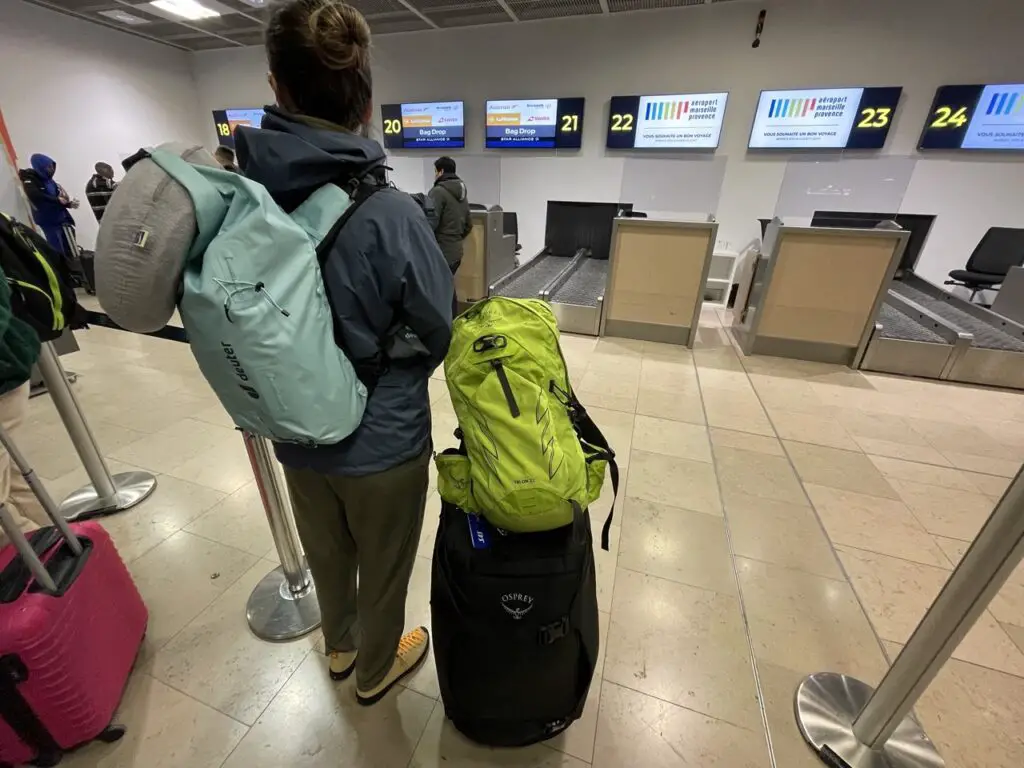 embarquement pour l'inde à l'aéroport de Marseille