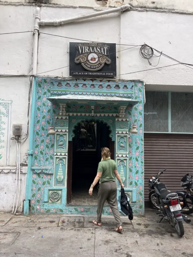 entrée au restaurant Viraasat à Udaipur