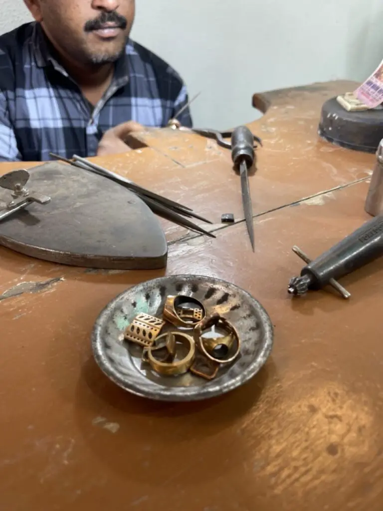 fabrication de bijoux à jaipur en inde