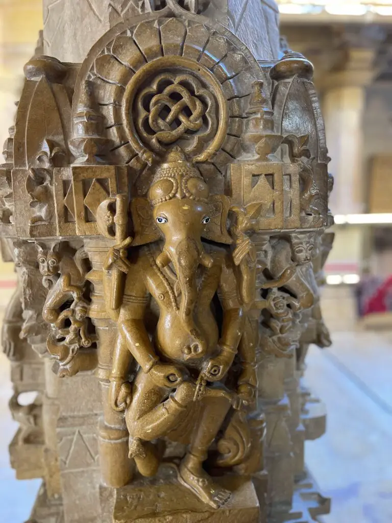 Ganesh au temple jain à Jaisalmer