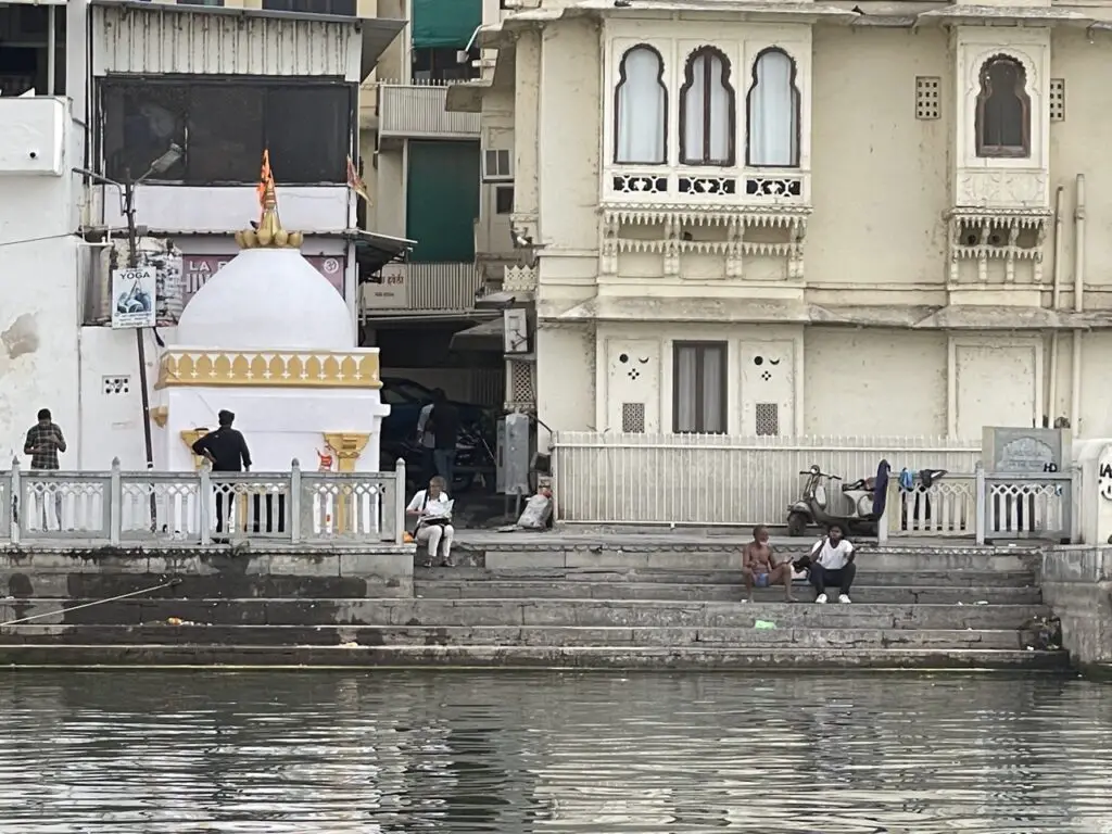 Les ghats ou escaliers sacrés d'Udaipur