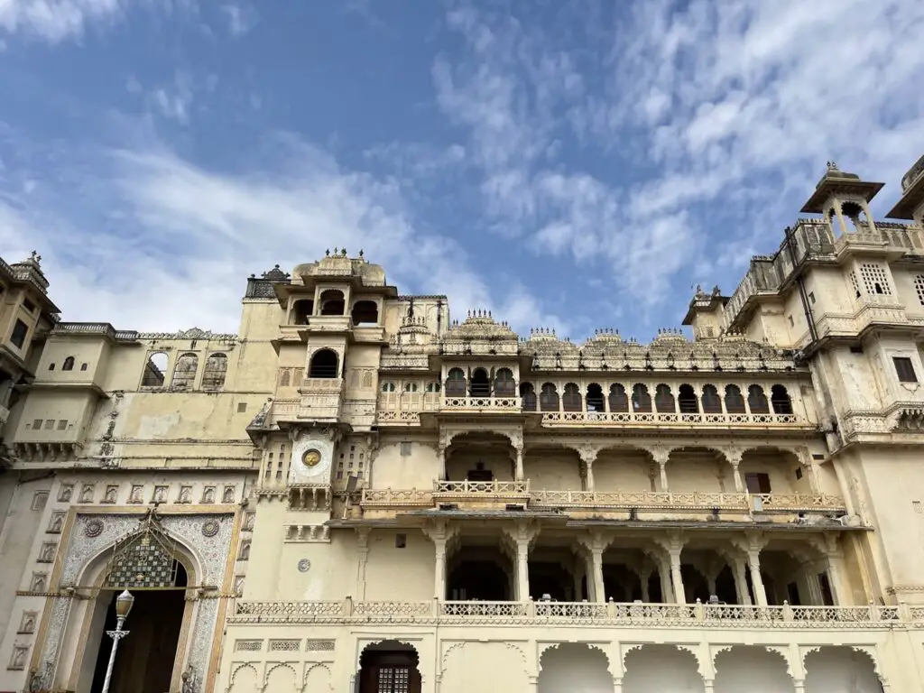 L'immense beauté de la fabrication du palais d'Udaipur en inde