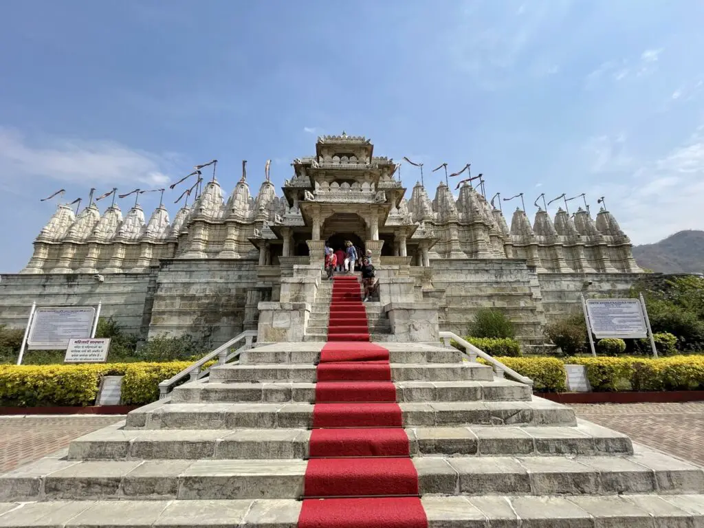 Temple Jain d’adinath à Ranakpur au rajasthan 