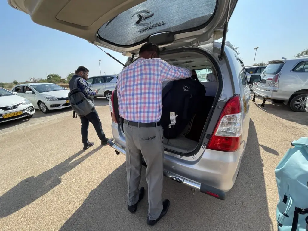 transport avec chauffeur de l'aéroport à l'hotel de jaisalmer